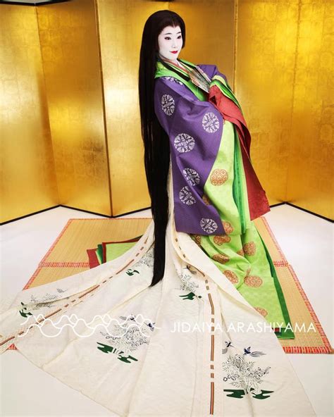 Pin By Michelle Thaller On Junihitoe Heian Kimono Japanese Costume