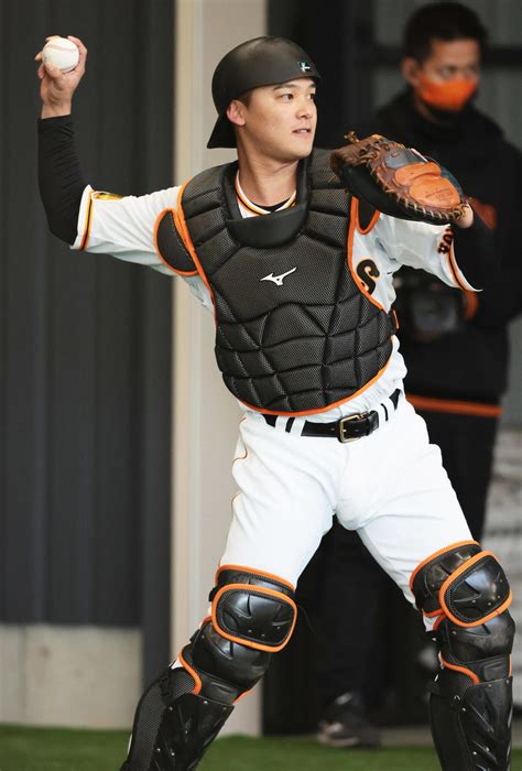 巨人石川外野手がブルペン捕手 原監督「危機管理」 プロ野球写真ニュース 日刊スポーツ