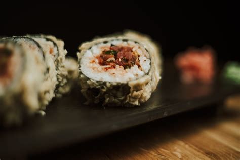 Spicy Tuna Tempura Roll Nobori