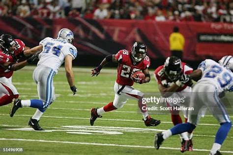 Warrick Dunn Falcons Photos and Premium High Res Pictures - Getty Images