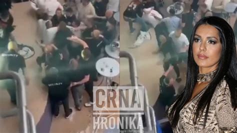 Pogledajte Tu Njavu Na Koncertu Tanje Savi U Blagaju Crna Hronika