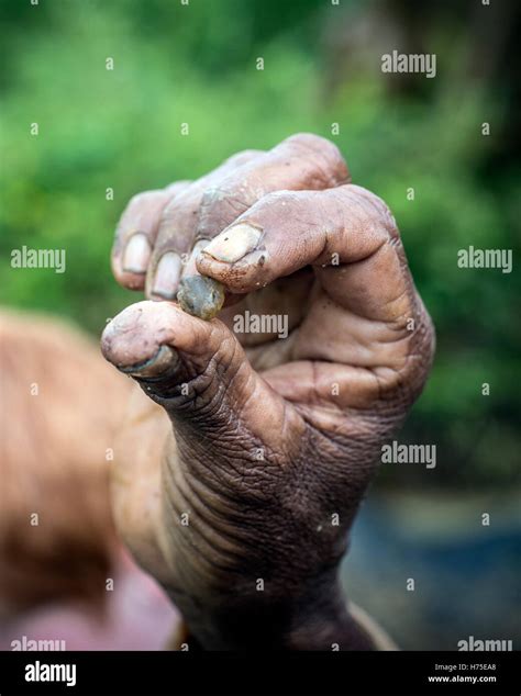 Gem Mining, Sri Lanka Stock Photo - Alamy