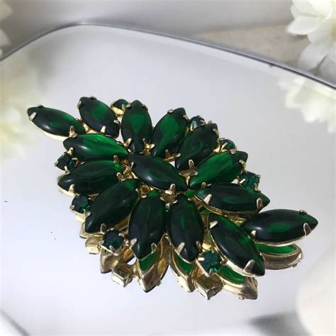 Vintage Deep Emerald Green Rhinestone Brooch Hi End Quality Designer