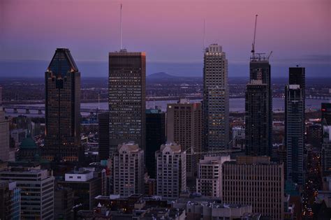 Autumn Sunset Skyline from Mount Royal | SkyriseCities