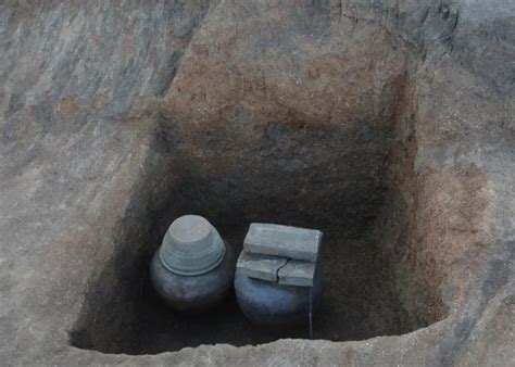 Ancient Settlement And Tombs Found In China Mountains Look Tacoma