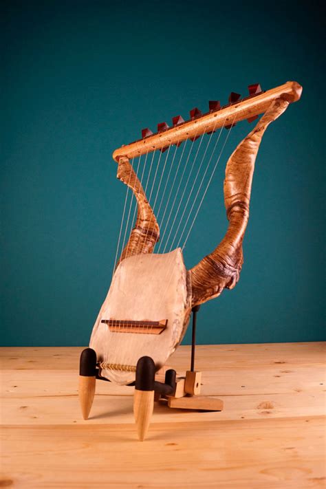 Lyre of Zeus (13 strings) – ancient Greek lyre – Collector Edition ...