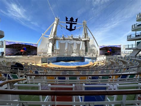 Symphony Of The Seas Aqua Theater Pictures