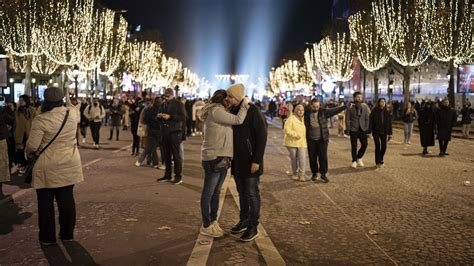 Fra mercatini e Natale al caldo quali sono le mete più gettonate per