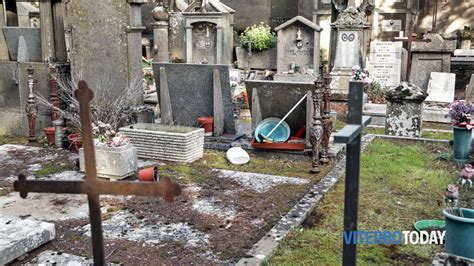 Nel Cimitero Monumentale Di Viterbo I Nostri Cari Riposano Tra