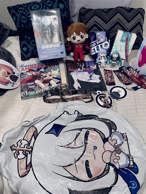 My Anime expo 2023 Haul. : r/animeexpo