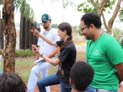 Alunos da Escola Jardim Amazônia têm aula prática no Parque E