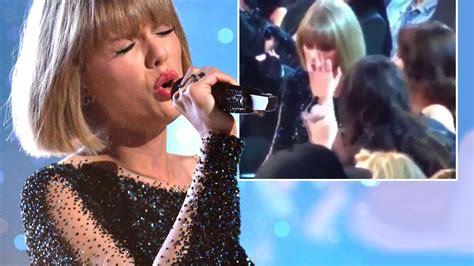 Taylor Swift spotted CRYING at Grammy Awards after 'missing a note' in ...