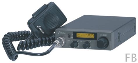 Stabo XM 3082 80 Kanal AM FM 4 Watt CB Funkgerät mit kompakten