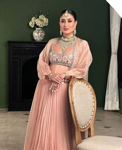 Kareena Kapoor Khans Pastel Pink Lehenga By Ridhi Mehra Which Costs