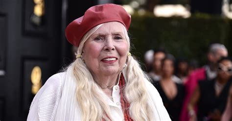 Homenagem A Elton John E Bernie Taupin Joni Mitchell Fez Uma Vers O De