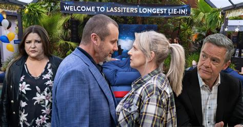 Neighbours Stars Reveal Aftermath As Toadie And Melanies Affair Is Exposed Soaps Metro News