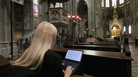 Wiener Votivkirche Büffeln an heiliger Stätte Euronews