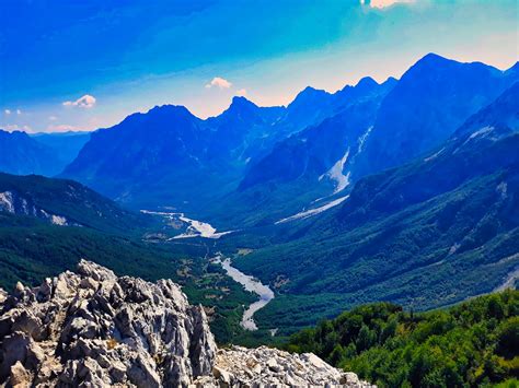 PEAKS OF THE BALKANS Etappe 1 Von Theth Nach Valbona Wanderung