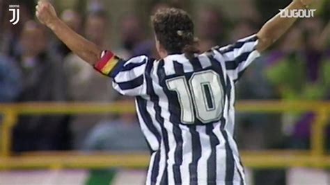 Roberto Baggio's best skills and goals at Juventus - Dugout