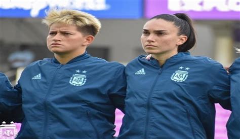 Fútbol femenino: dos argentinas integran el equipo ideal de la Conmebol - Diario Hoy En la noticia