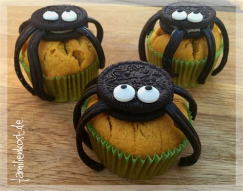 Halloween Muffins Rezept für Kürbis Spinnen Muffins