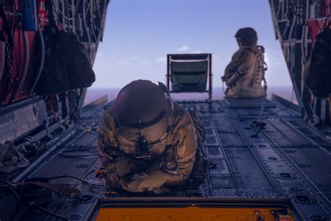 Dvids Images U S Army Chinook Flight Crew Assists With Wildfire