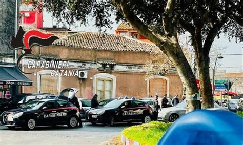 Beccati Con La Droga Nello Stesso Appartamento Arrestati Altri Due