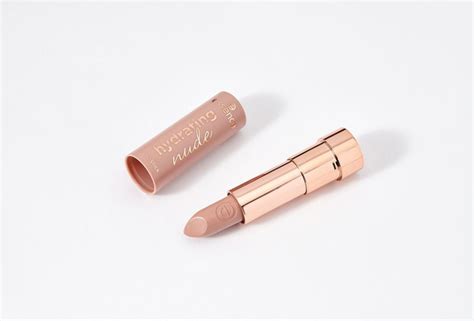 Hydrating Nude Lipstick