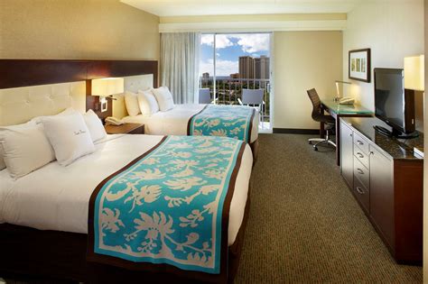 Doubletree By Hilton Alana Waikiki Beach 2024 Prices And Reviews