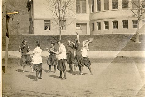 1916 Sonora High School – City of Sonora