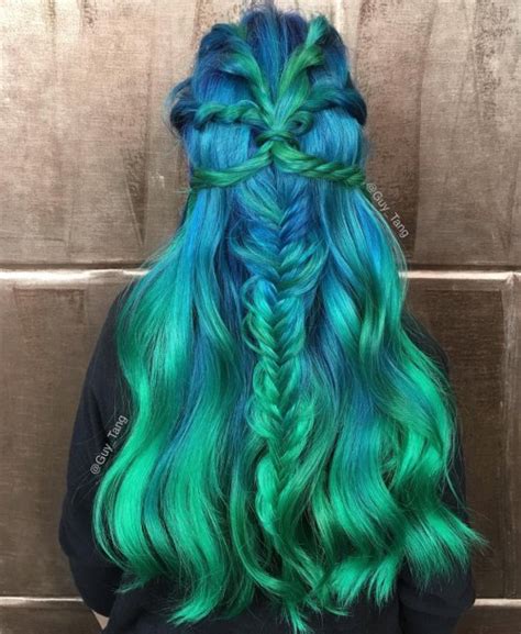 20 Hair Styles Starring Turquoise Hair