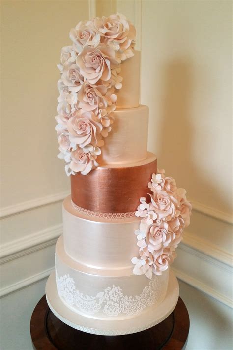 6 Beauteous Finished Wedding Cake How To Pick The Best One Ideas