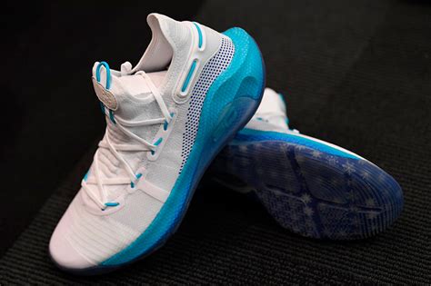 Los Sneakers De Las Estrellas De La NBA En Navidad Viva Basquet