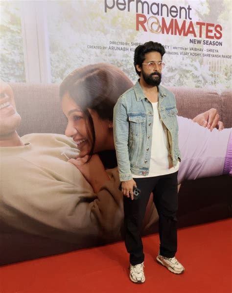 Lead Actors Sumeet Vyas Nidhi Singh And Others Attend Special Premiere