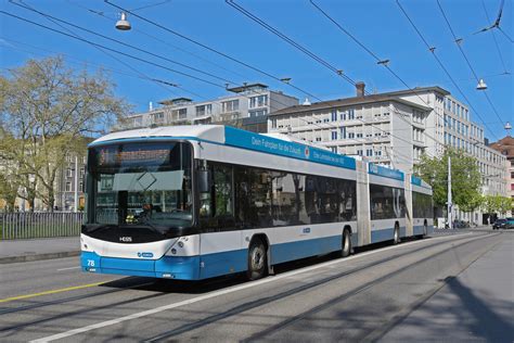 VBZ Neoplan Bus Nr 561 ZH 730561 Unterwegs Auf Der Linie 161 In