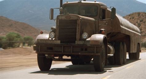 IMCDb.org: 1955 Peterbilt 281 in "Duel, 1971"