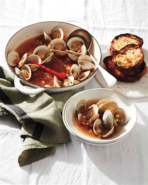 17 Clam Recipes That Make Quick Weeknight Dinners | Martha Stewart