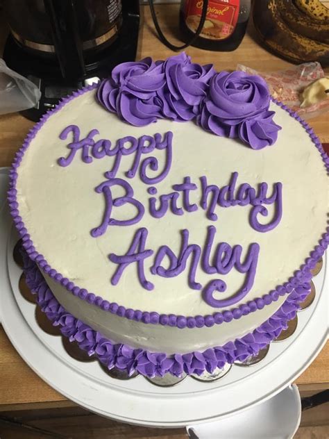 he know how to eat that cake ashley