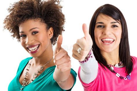 Filles Affichant Le Pouce Vers Le Haut Du Signe Image Stock Image Du