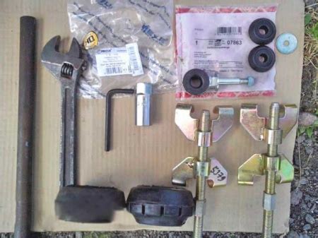 Замена опоры стойки амортизатора на Volkswagen Golf 3