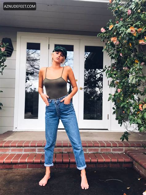 PENNY PARNEVIK Feet - AZNudeFeet