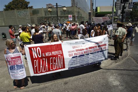 Vecinos se manifestaron contra megaproyecto inmobiliario frente a Plaza