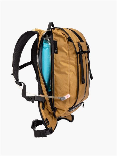 hauser  hydration pack mission workshop