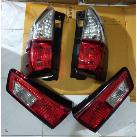 Jual Lampu Stop Rem Belakang Stoplamp Innova Reborn Venturer Original