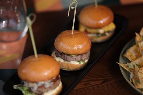 Mini Burger Slider – Libre Beirut