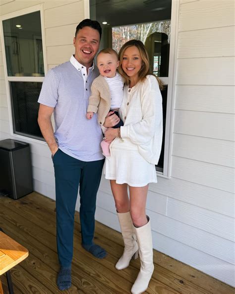 Macie Banks. | thankful 🤎 | Instagram