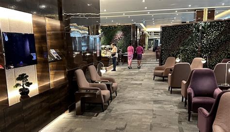 Review Thai Airways Royal Orchid Prestige Lounge Bkk