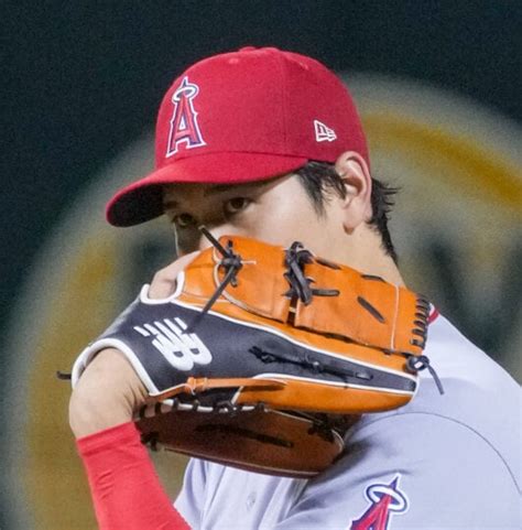 What Pros Wear Shohei Ohtani S New Balance So Cleats Pe What