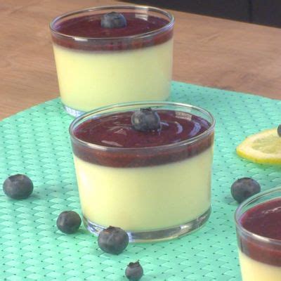 Panna Cotta Au Coeur De Lemon Curd Et Coulis De Myrtilles Recette De