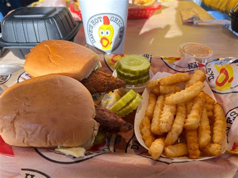 Daves Hot Chicken Just Opened Its 1st N J Location Heres Our Review Nj